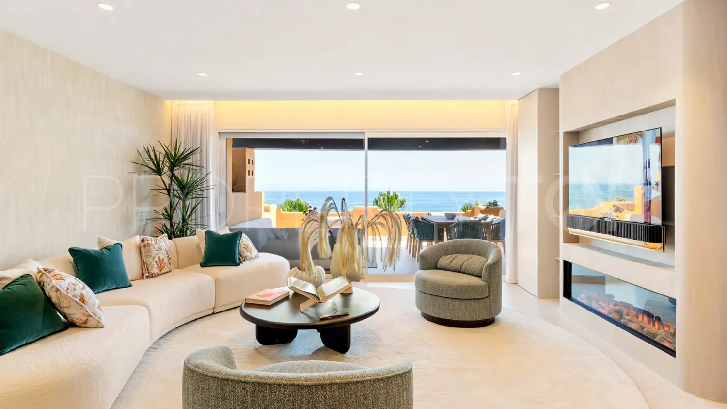 4 bedrooms Apartment in Estepona, Spain No. 137472