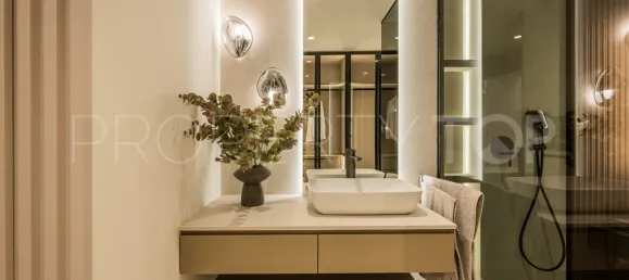 4 bedrooms Apartment in Estepona, Spain No. 137472 10