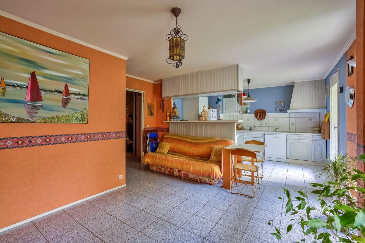 3 bedrooms Duplex in Houilles, France No. 189596