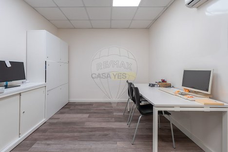  عقار تجاري في Lisbon, Portugal 327متر مربع رقم 10581