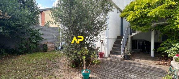 Casa de 4 dormitorios en Bezons, France No. 173764 11