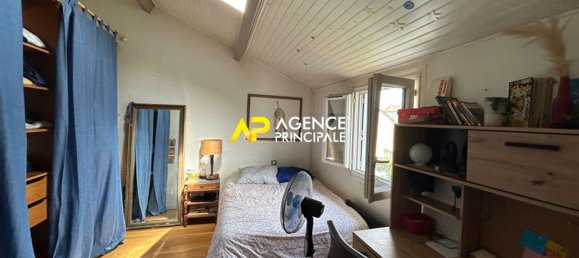 Casa de 4 dormitorios en Bezons, France No. 173764 5