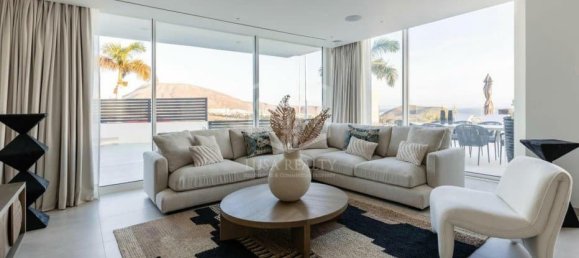 5 bedrooms Villa in Adeje, Spain No. 16354 24