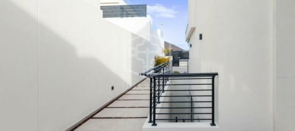 5 bedrooms Villa in Adeje, Spain No. 16354 12