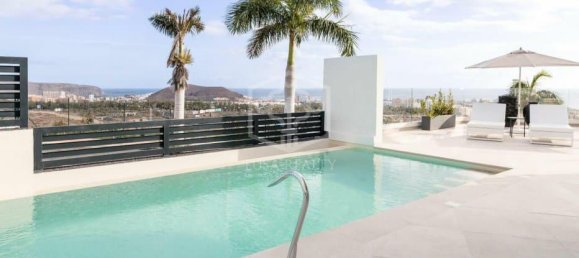 5 bedrooms Villa in Adeje, Spain No. 16354 6