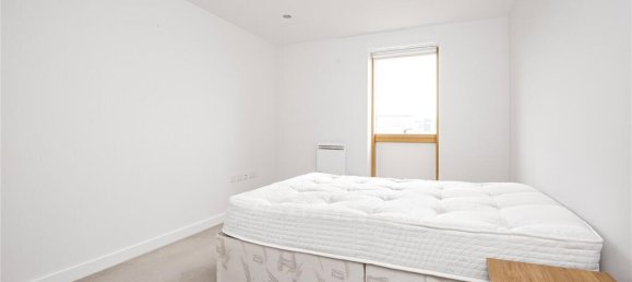 1 bedroom Apartment in London, United Kingdom No. 7275 8