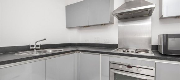 1 bedroom Apartment in London, United Kingdom No. 7275 5