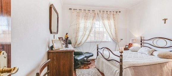 4 Schlafzimmer Villa in Amadora, Portugal, Nr. 48317 13