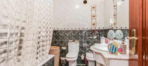 4 Schlafzimmer Villa in Amadora, Portugal, Nr. 48317 14