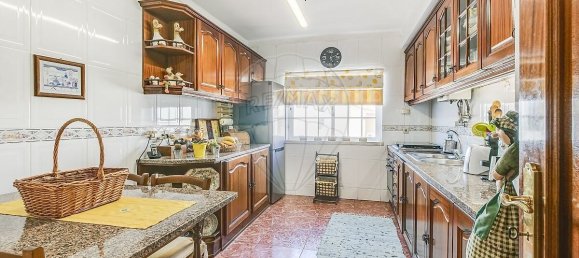 4 Schlafzimmer Villa in Amadora, Portugal, Nr. 48317 5