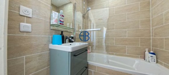 3 chambres Duplex à Stains, France No. 360072 5