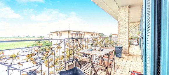 3 rooms Apartment in Cura Carpignano, Italy No. 279034 2