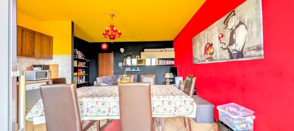 3 rooms Apartment in Cura Carpignano, Italy No. 279034 4