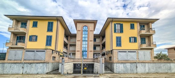 3 rooms Apartment in Cura Carpignano, Italy No. 279034 25