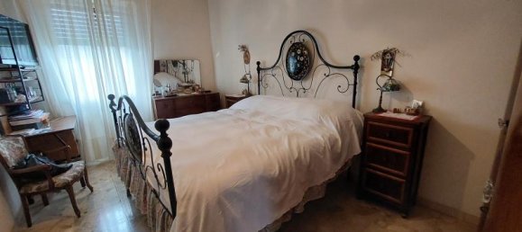 6 rooms Penthouse in Arezzo, Italy No. 238217 12