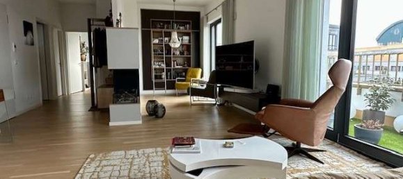 Пентхаус с 2 спальнями в Митте, Германия № 268388 2