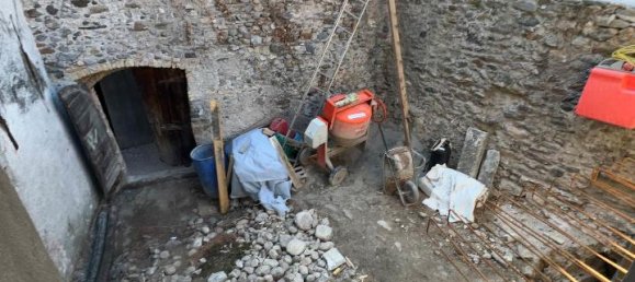 4 rooms House in Domaso, Italy No. 75290 2