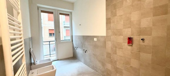 2 bedrooms Apartment in Bergamo, Italy No. 287854 10