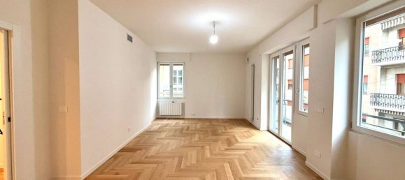 2 bedrooms Apartment in Bergamo, Italy No. 287854 2
