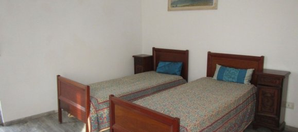 3 rooms Apartment in Carrara, Italy No. 27345 9