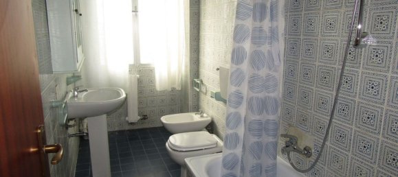 3 rooms Apartment in Carrara, Italy No. 27345 11