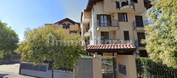 Apartamento de 1 dormitorio en Cassano Magnago, Italy No. 5389 2