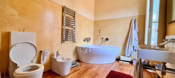 Ático de 3 dormitorios en Lucca, Italy No. 77769 14