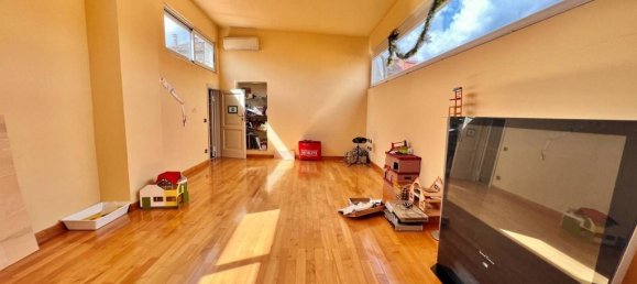 Ático de 3 dormitorios en Lucca, Italy No. 77769 13