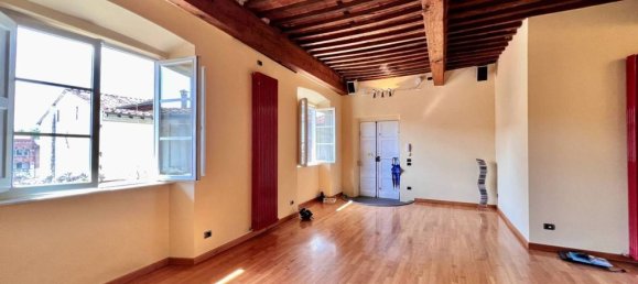 Ático de 3 dormitorios en Lucca, Italy No. 77769 10