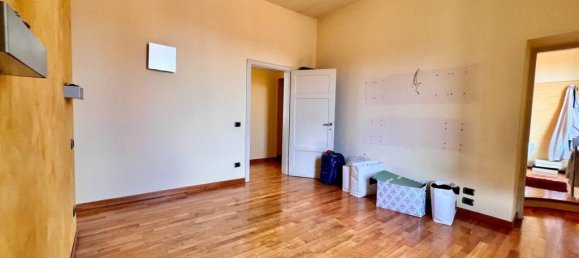 Ático de 3 dormitorios en Lucca, Italy No. 77769 11