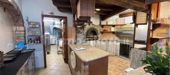 4 rooms Commercial property in Venice, Italy No. 61839 6