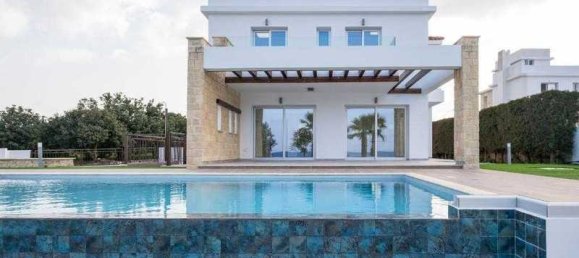 3 bedrooms House in Polis, Cyprus No. 7355 10