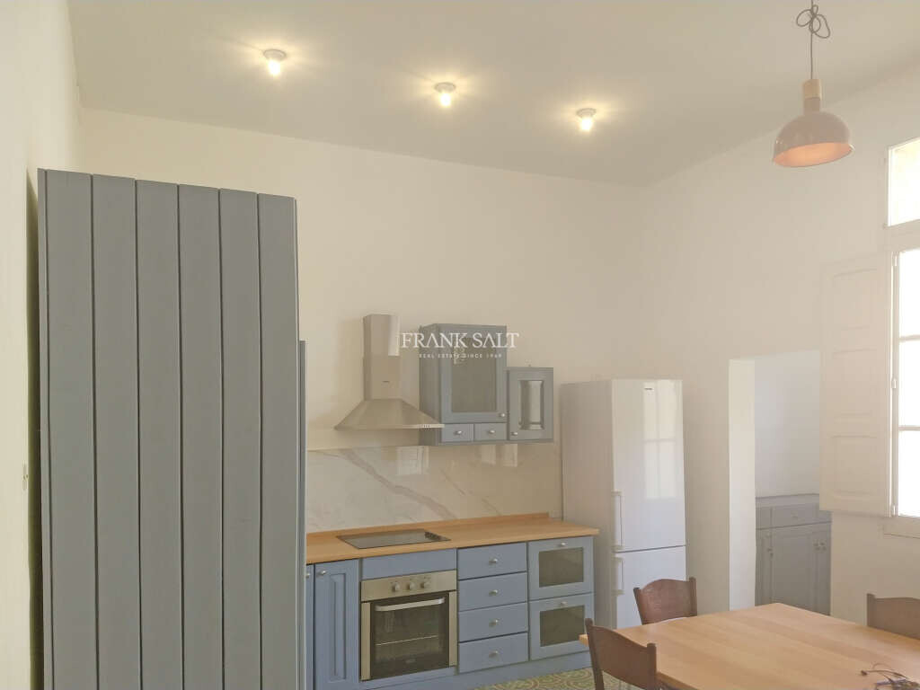 3 bedrooms Townhouse in Mosta, Malta No. 11288