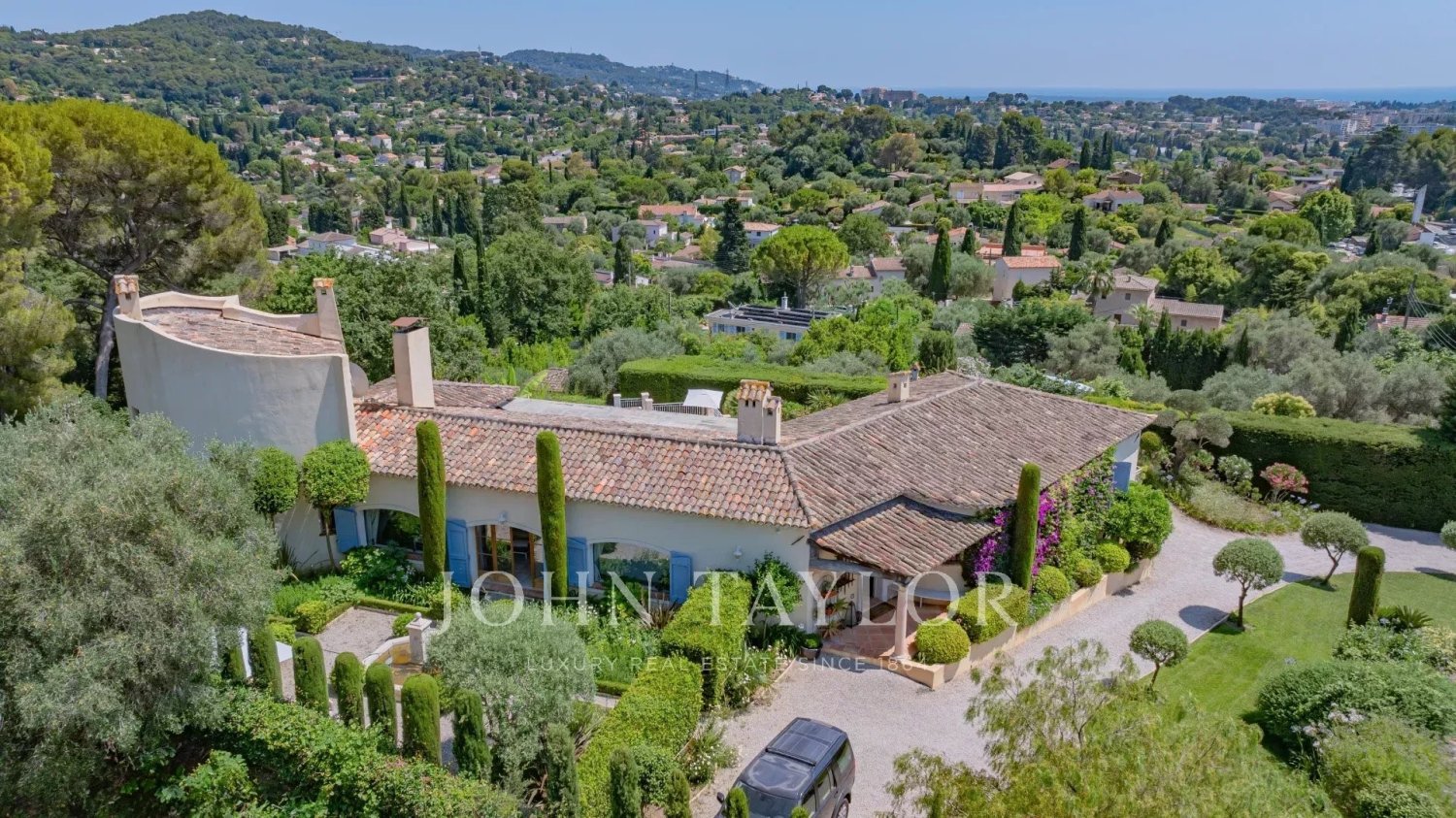 Вилла с 6 спальнями в Мужен, Франция № 348718