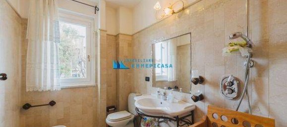 2 bedrooms Apartment in Massa, Italy No. 117197 11