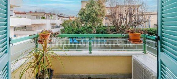 2 bedrooms Apartment in Massa, Italy No. 117197 3