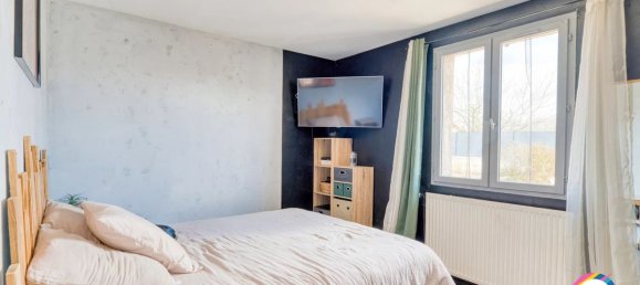 3 bedrooms House in Rhone, France No. 200396 20