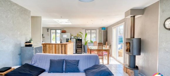 3 bedrooms House in Rhone, France No. 200396 15