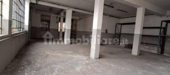 Склад с 5 комнатами в Лумедзане, Италия № 6467 3