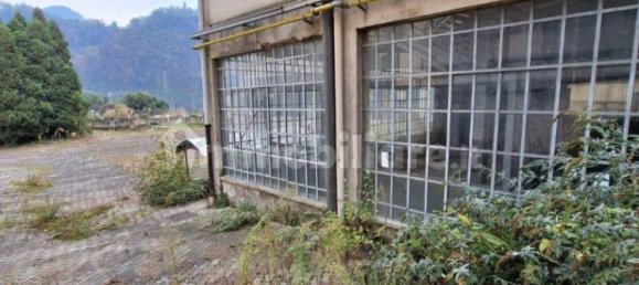 Склад с 5 комнатами в Лумедзане, Италия № 6467 22