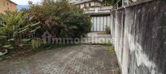 Склад с 5 комнатами в Лумедзане, Италия № 6467 15