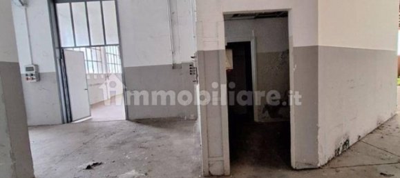 Склад с 5 комнатами в Лумедзане, Италия № 6467 6