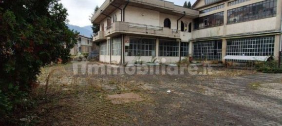 Склад с 5 комнатами в Лумедзане, Италия № 6467 14