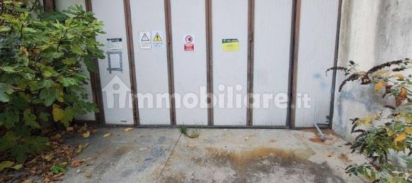 Склад с 5 комнатами в Лумедзане, Италия № 6467 16