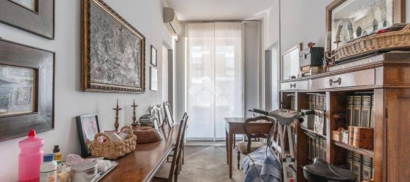 4 bedrooms Apartment in Milan, Italy No. 376735 25