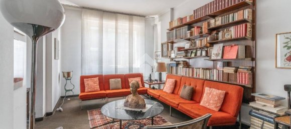 4 bedrooms Apartment in Milan, Italy No. 376735 19