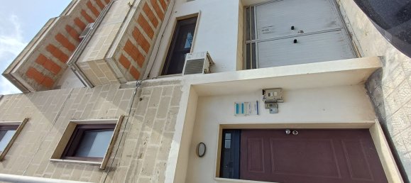 3 bedrooms Apartment in Oria, Italy No. 337111 3