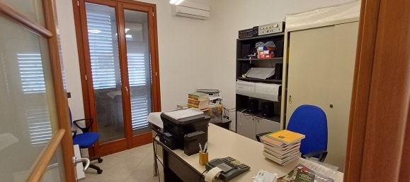 3 bedrooms Apartment in Oria, Italy No. 337111 9