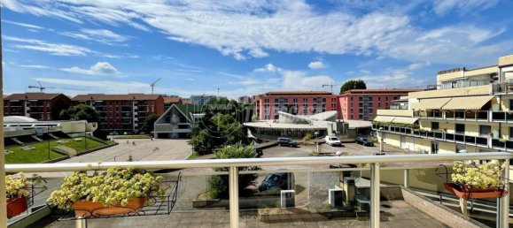 Apartamento de 4 divisões em Pieve Emanuele, Italy N.º 132310 32