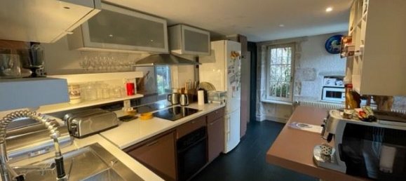 Дом с 8 спальнями в Пуатье, Франция № 361807 8